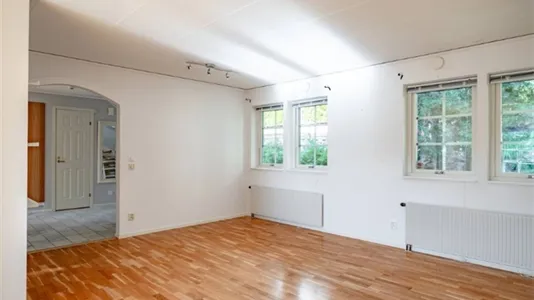 Hus i Upplands Väsby - foto 4