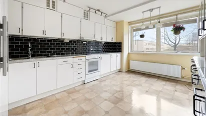 Solna - 3rok - 11mån - 19.550kr/mån