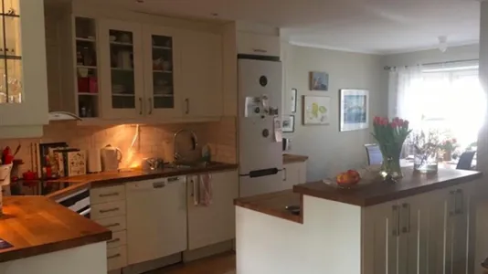 Hus i Tyresö - foto 3