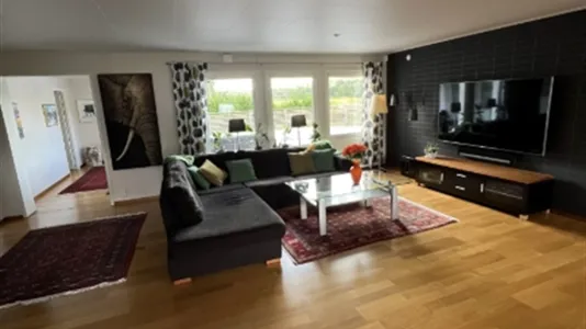 Hus i Kungsbacka - foto 1