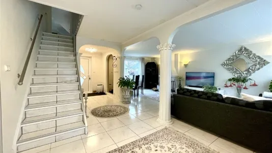 Hus i Upplands Väsby - foto 11