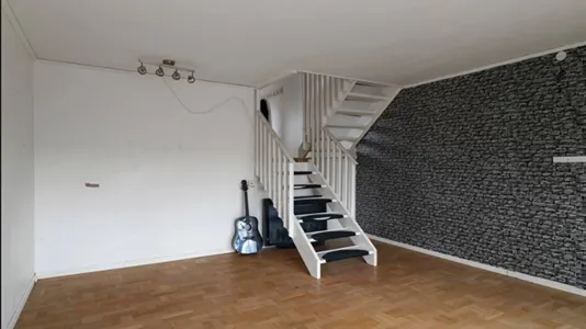 Hus i Järfälla - foto 1