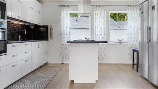 Hus i Lilla Edet - foto 1