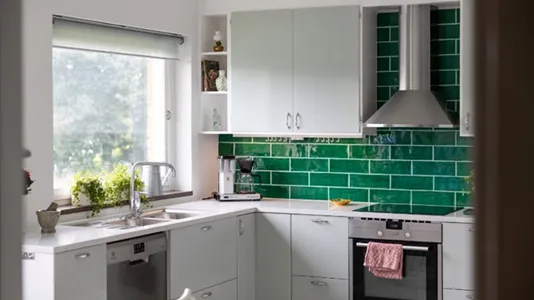 Hus i Tyresö - foto 1