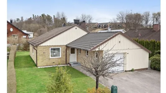 Hus i Borås - foto 1