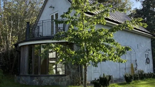 Hus i Nacka - foto 1
