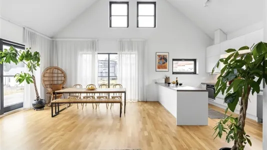 Hus i Österåker - foto 1