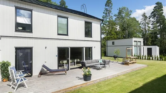 Hus i Huddinge - foto 1