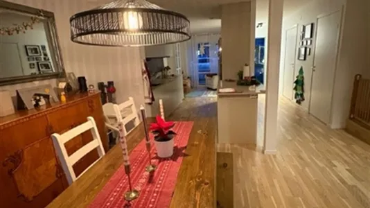 Hus i Upplands Väsby - foto 1