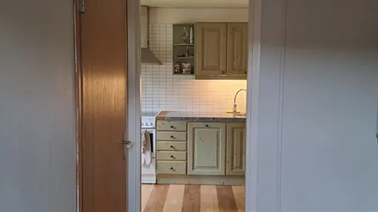 Hus i Botkyrka - foto 6