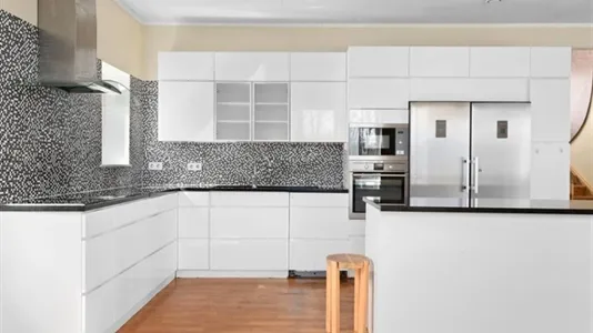 Hus i Botkyrka - foto 2