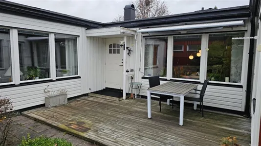 Hus i Sollentuna - foto 1