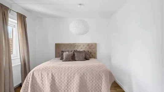 Lägenheter i Botkyrka - foto 6