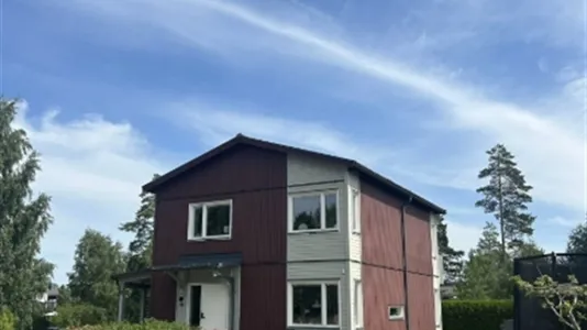 Hus i Vallentuna - foto 1