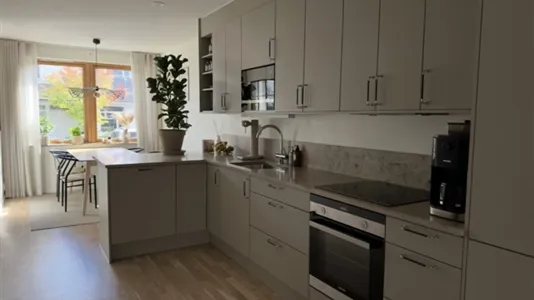 Hus i Österåker - foto 2