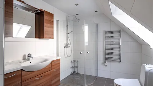 Hus i Upplands Väsby - foto 13