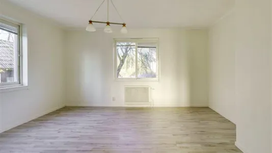 Hus i Kumla - foto 3