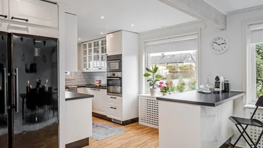 Hus i Lilla Edet - foto 8