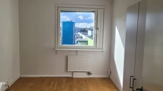 Lägenheter i Huddinge - foto 1