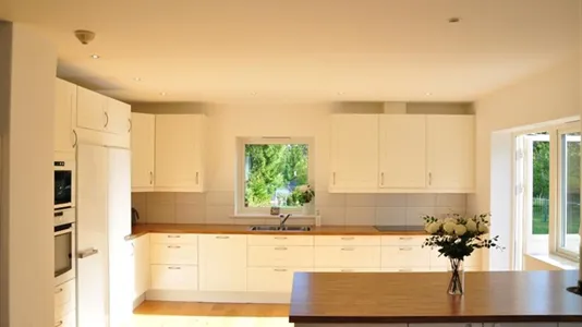 Hus i Österåker - foto 3