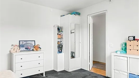 Hus i Botkyrka - foto 8