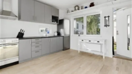 Hus i Huddinge - foto 1