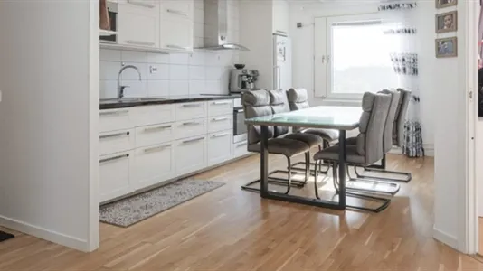 Lägenheter i Husie - foto 1