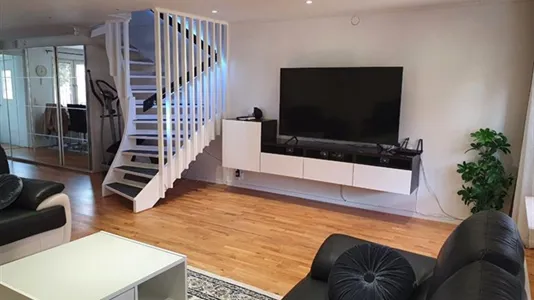 Hus i Huddinge - foto 1