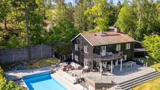 Hus i Nacka - foto 1