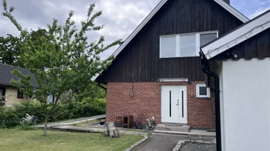 Hus i Haninge - foto 1