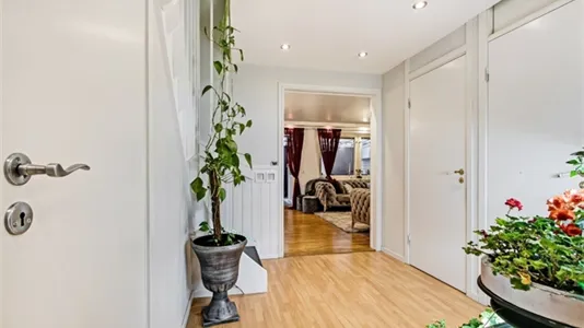 Hus i Botkyrka - foto 5