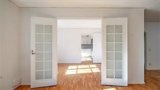 Hus i Upplands Väsby - foto 3
