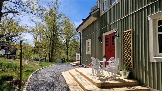 Hus i Nacka - foto 1