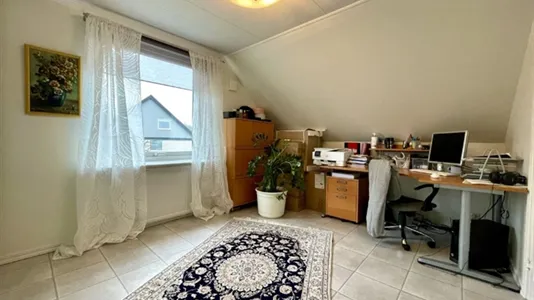 Hus i Upplands Väsby - foto 7