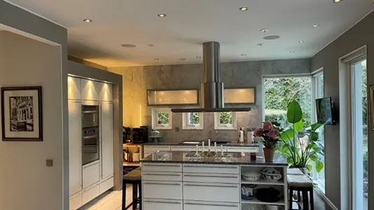 Hus i Upplands Väsby - foto 4