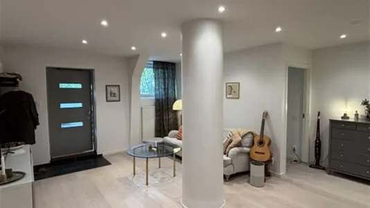 Lägenheter i Solna - foto 1