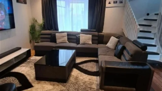 Hus i Angered - foto 1