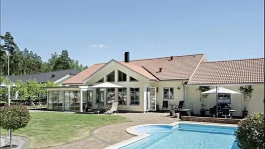 Hus i Hallstahammar - foto 1