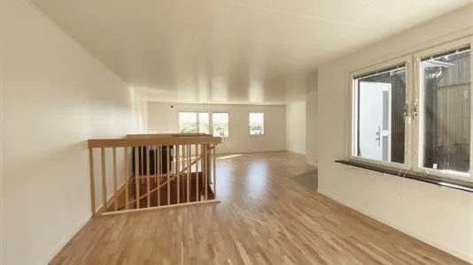 Hus i Nacka - foto 1