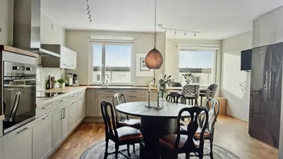 Lidingö - 4rok - 12mån - 27.025kr/mån