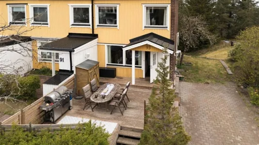 Hus i Huddinge - foto 1