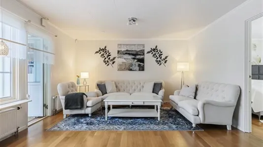 Hus i Huddinge - foto 1