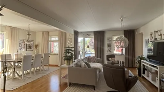 Hus i Österåker - foto 13