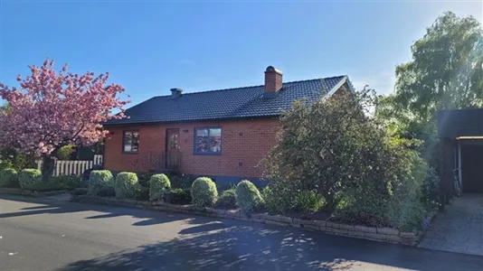 Hus i Lomma - foto 1