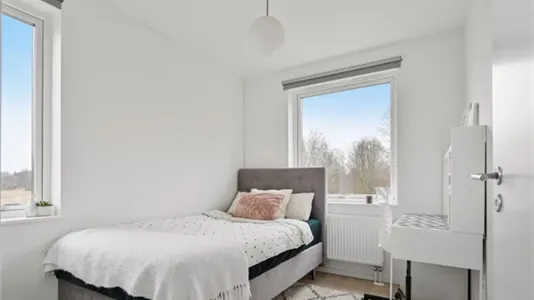 Hus i Upplands Väsby - foto 8