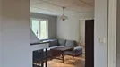 Hus att hyra, Botkyrka, Tullinge, &lt;span class=&quot;blurred street&quot; onclick=&quot;ProcessAdRequest(3357314)&quot;&gt;&lt;span class=&quot;hint&quot;&gt;Se gatunamn&lt;/span&gt;[xxxxxxxxxx]&lt;/span&gt;