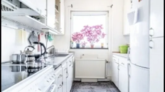 Lägenheter i Botkyrka - foto 3
