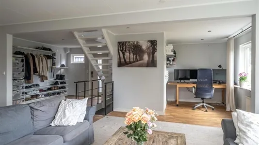 Hus i Upplands Väsby - foto 3