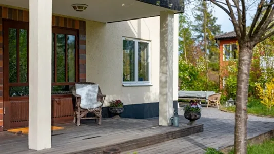 Hus i Täby - foto 1