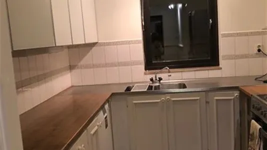 Hus i Botkyrka - foto 3